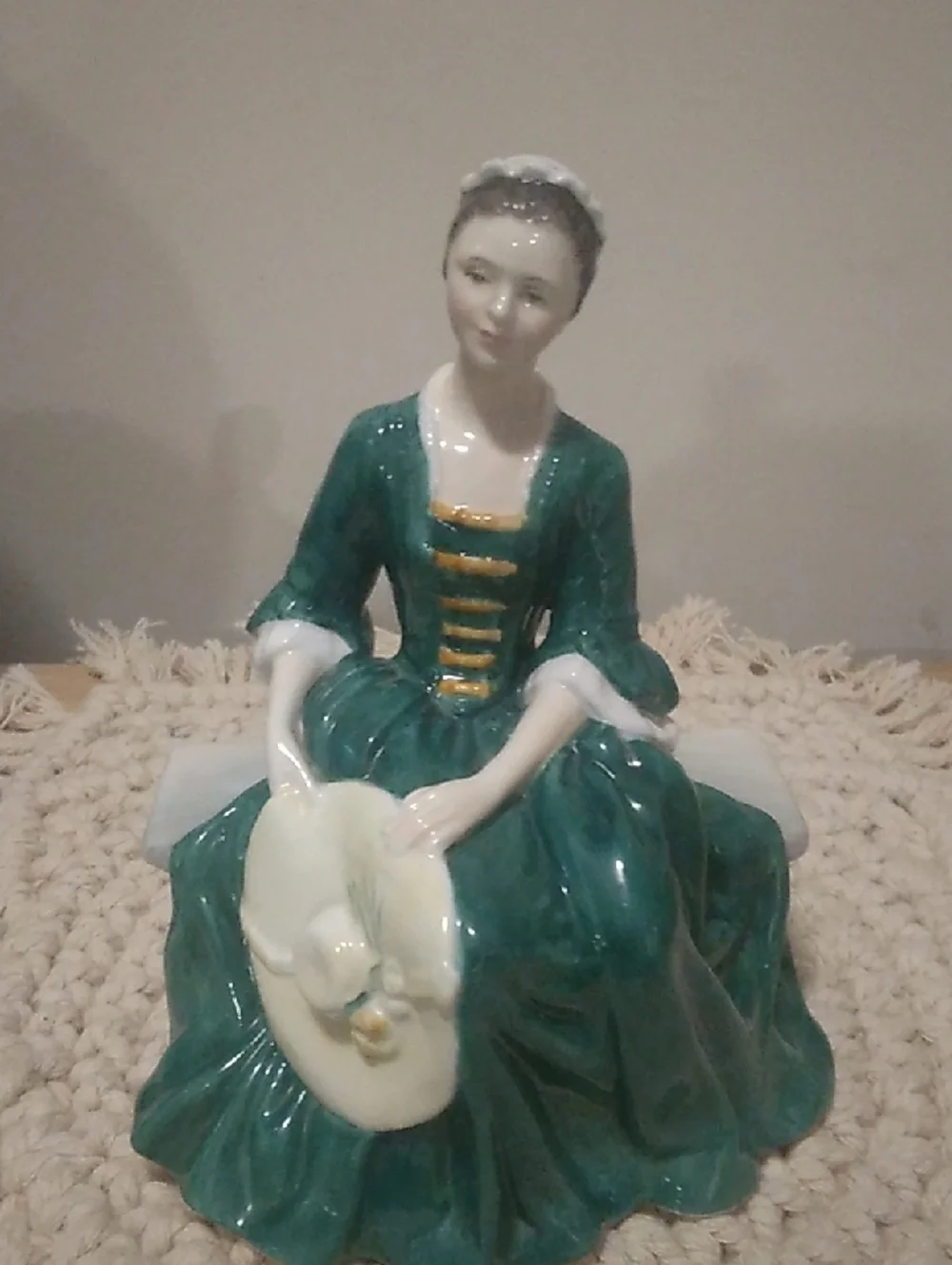 Royal Doulton A Lady From Williamsburg Figurine HN 2228